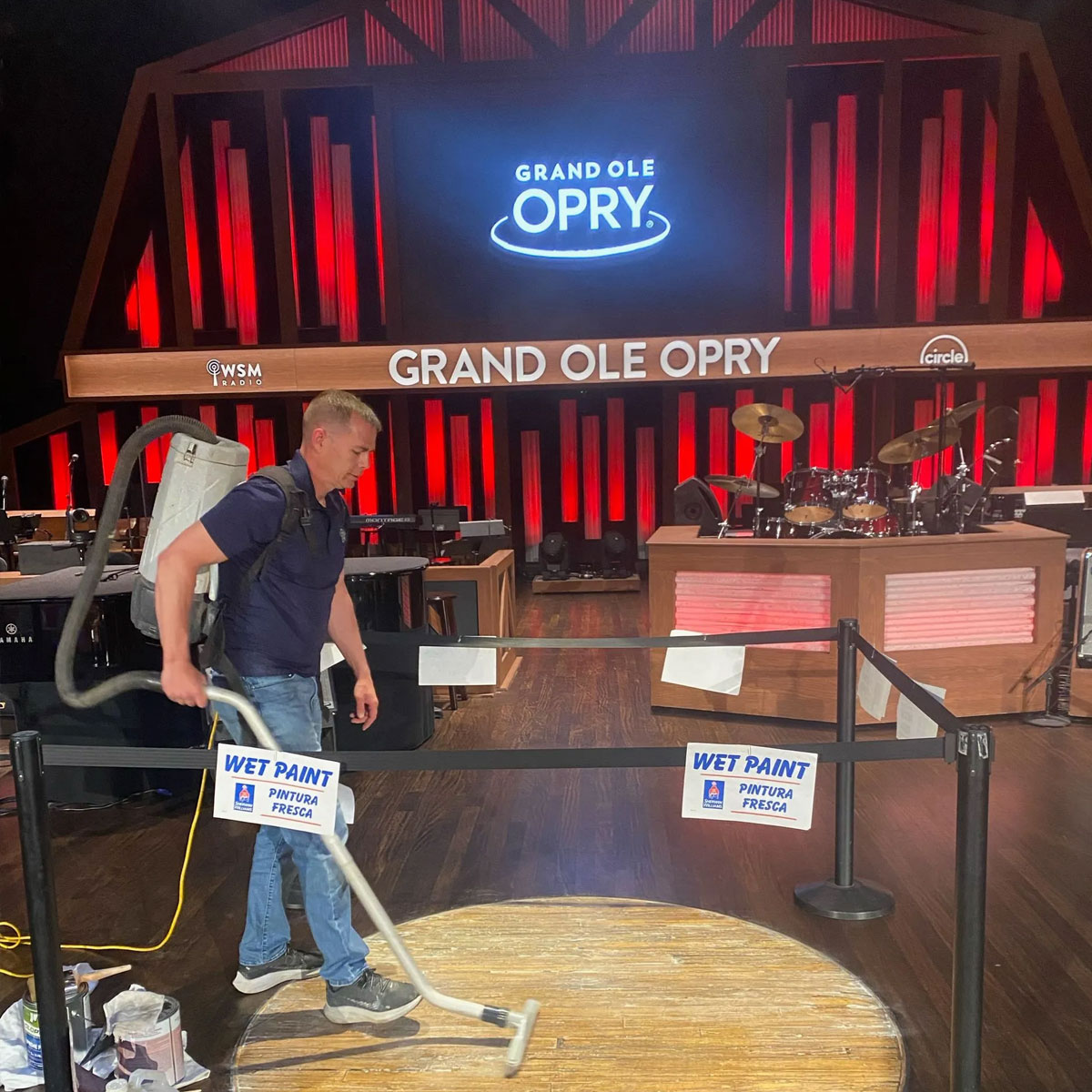 Grand Ole Opry circle 2